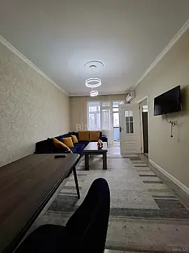 Kirayə verilir 2 otaqlı mənzil 55 m² — Bakı, 7-ci mikrorayon 2 otaq 55.00 m²