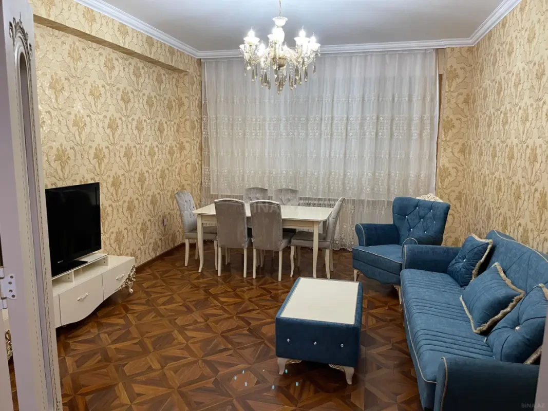 Kirayə verilir 3 otaqlı mənzil 150 m²