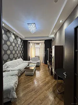 Kirayə verilir 3 otaqlı mənzil 100 m² — Bakı, Sahil qəs. 3 otaq 100.00 m²