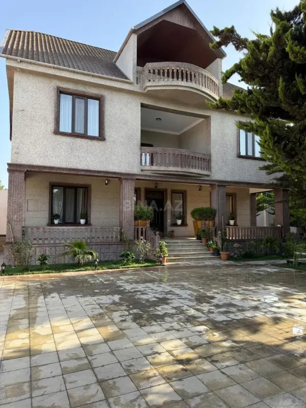 Kirayə verilir 6 otaqlı həyət evi 408 m²