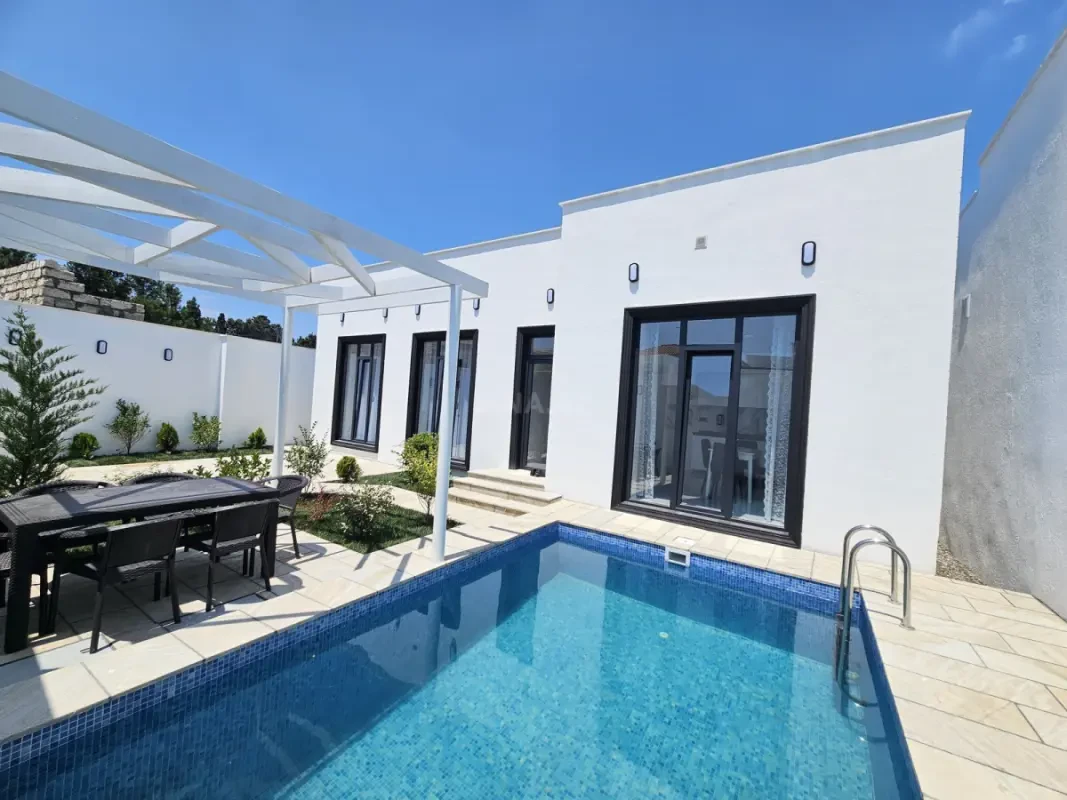 Satılır 4 otaqlı həyət evi 140 m²