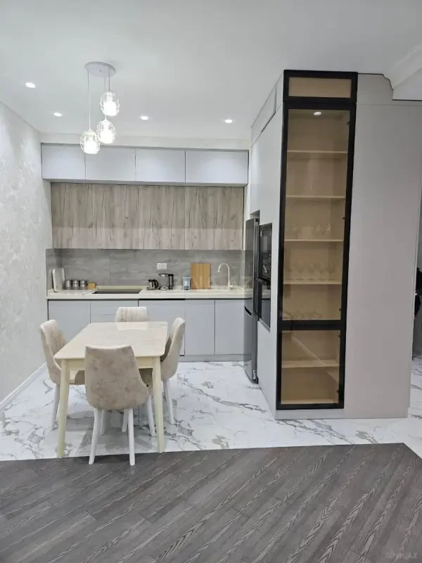 Kirayə verilir 2 otaqlı mənzil 67 m²