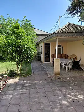 Satılır 7 otaqlı həyət evi 220 m² — Bakı 7 otaq 220.00 m²