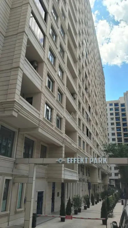 Kirayə verilir 2 otaqlı mənzil 127 m²