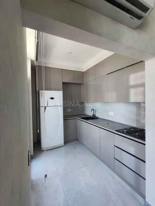 Kirayə verilir 2 otaqlı mənzil 75 m²