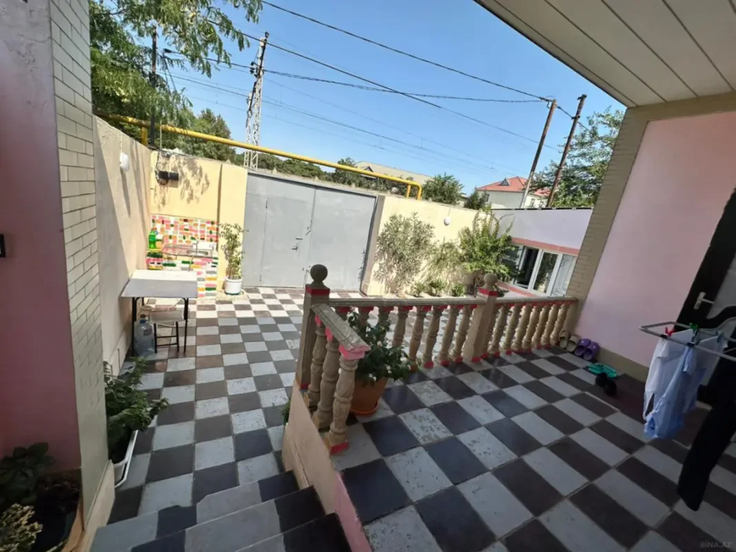 Satılır 4 otaqlı həyət evi 177 m²