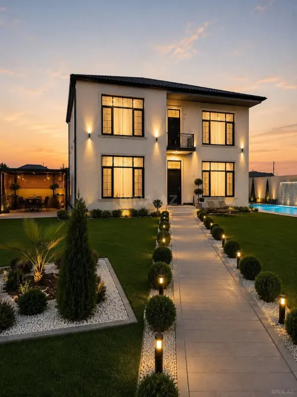 Satılır 6 otaqlı həyət evi 300 m²
