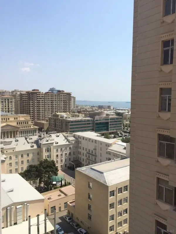 Kirayə verilir 2 otaqlı mənzil 100 m²