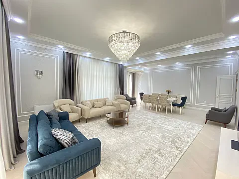Kirayə verilir 4 otaqlı mənzil 220 m² — Bakı, Nəsimi 4 otaq 220.00 m²