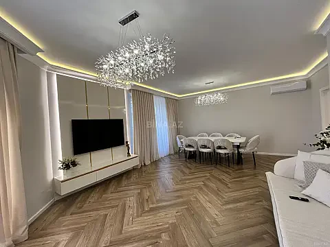 Kirayə verilir 3 otaqlı mənzil 140 m² — Bakı 3 otaq 140.00 m²