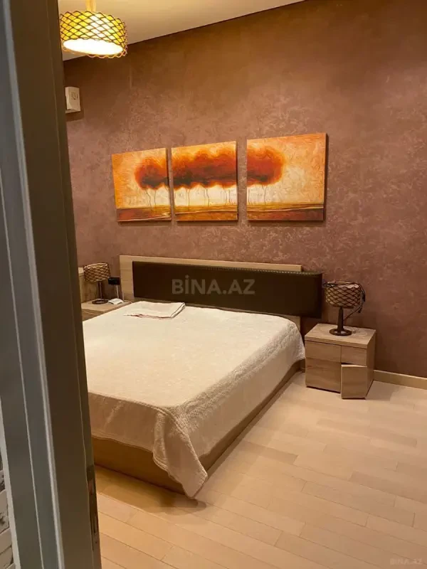 Kirayə verilir 3 otaqlı mənzil 206 m²