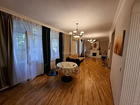 Kirayə verilir 3 otaqlı mənzil 120 m² — Bakı 3 otaq 120.00 m²