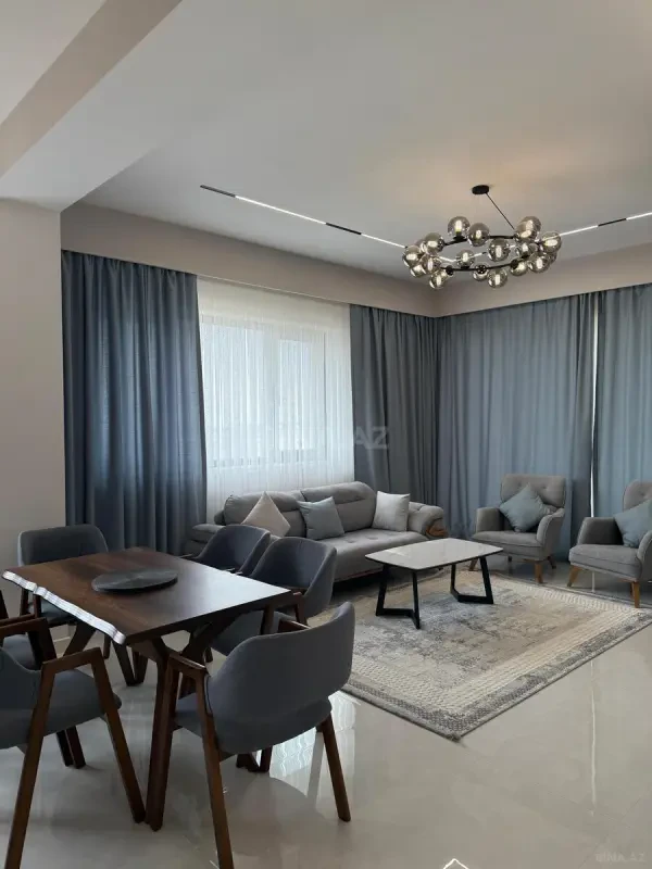 Kirayə verilir 3 otaqlı mənzil 120 m²