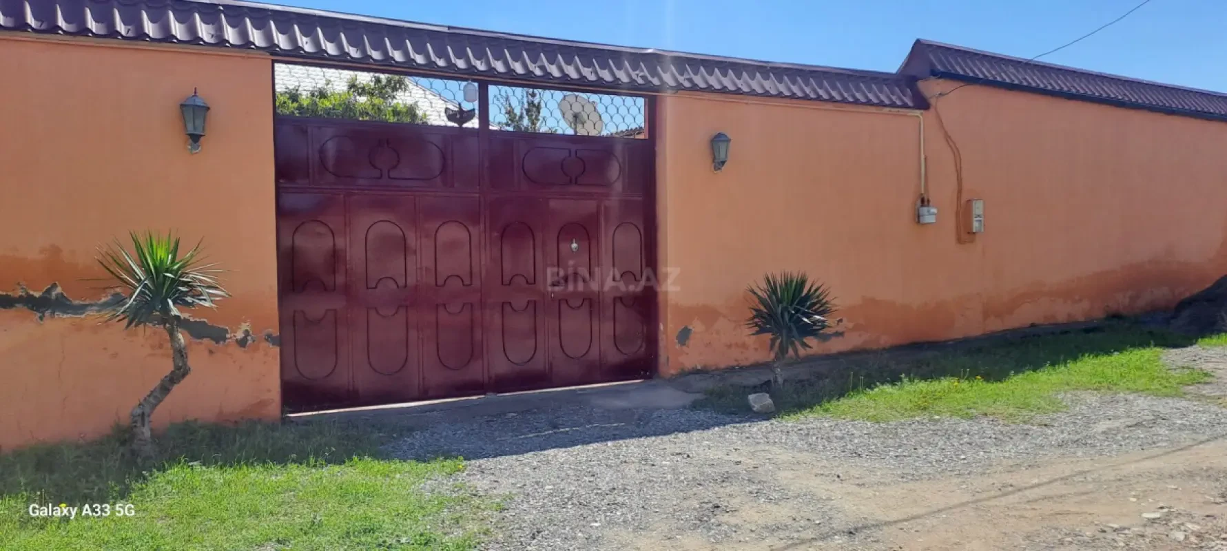 Satılır 6 otaqlı həyət evi 200 m²