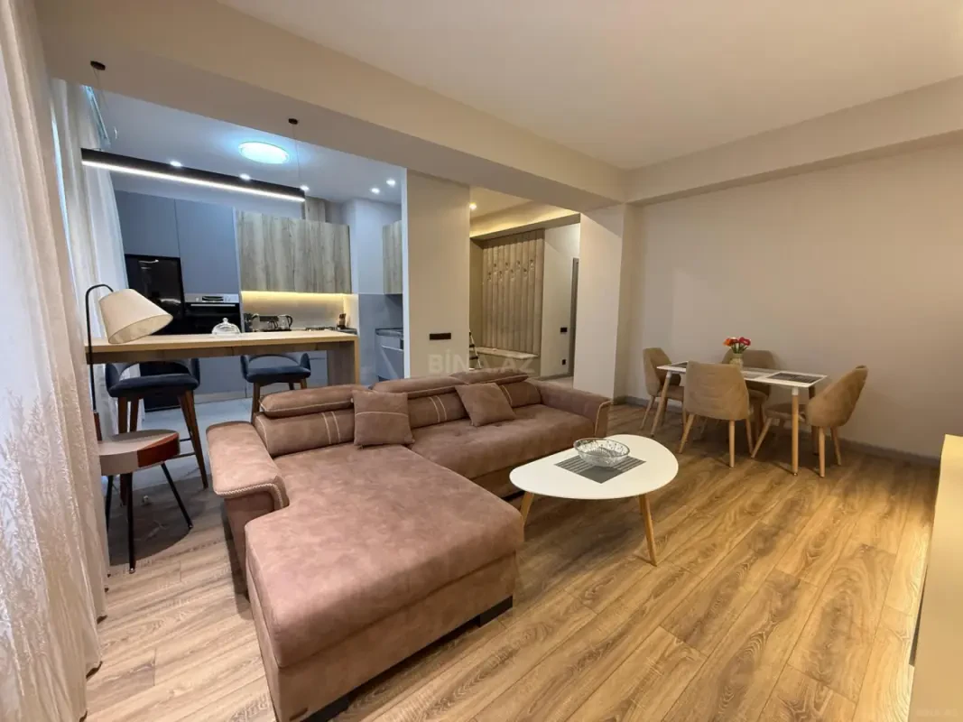 Kirayə verilir 2 otaqlı mənzil 80 m²
