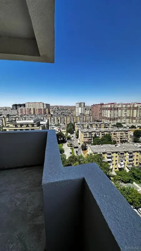 Satılır 3 otaqlı mənzil 120 m²