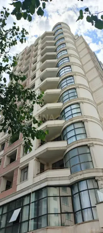 Satılır 2 otaqlı mənzil 89 m²
