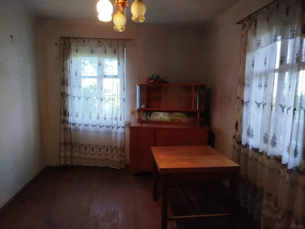 Satılır 2 otaqlı mənzil 61 m²
