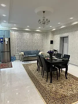 Kirayə verilir 3 otaqlı mənzil 130 m² — Bakı 3 otaq 130.00 m²