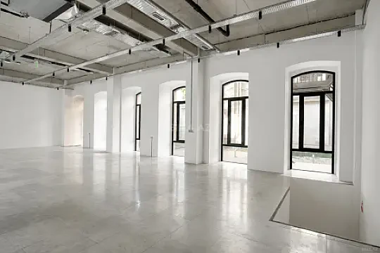 Kirayə verilir 3 otaqlı ofis 1000 m² — Bakı, Sahil qəs. 3 otaq 1000.00 m²