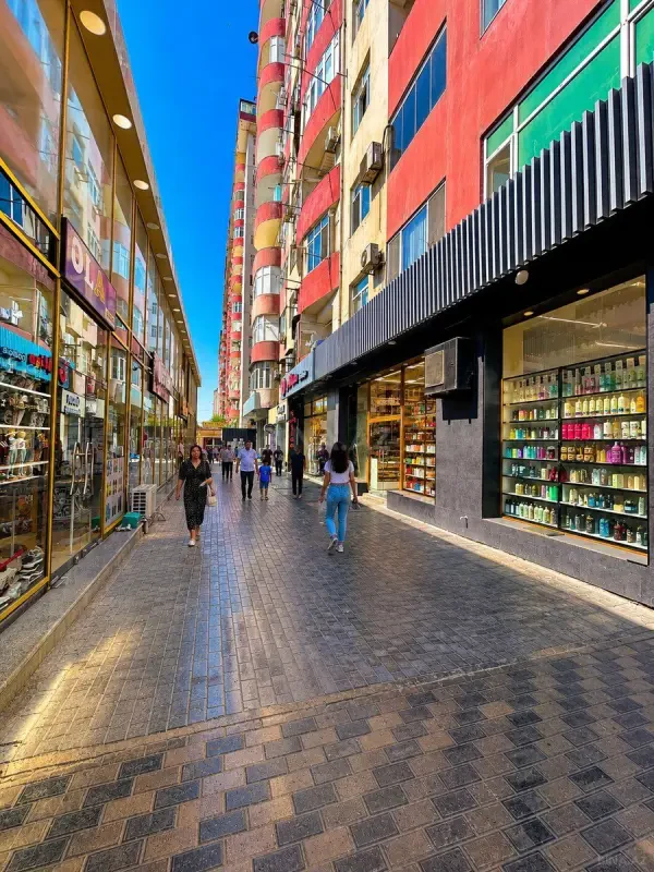 Satılır 3 otaqlı mənzil 130 m²