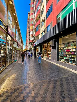Satılır 3 otaqlı mənzil 130 m² — Bakı, Həzi Aslanov qəs. 3 otaq 130.00 m²