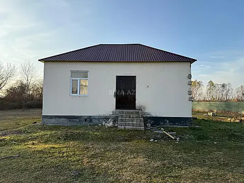 Satılır 3 otaqlı həyət evi 47.4 m² — Oğuz 3 otaq 47.40 m²