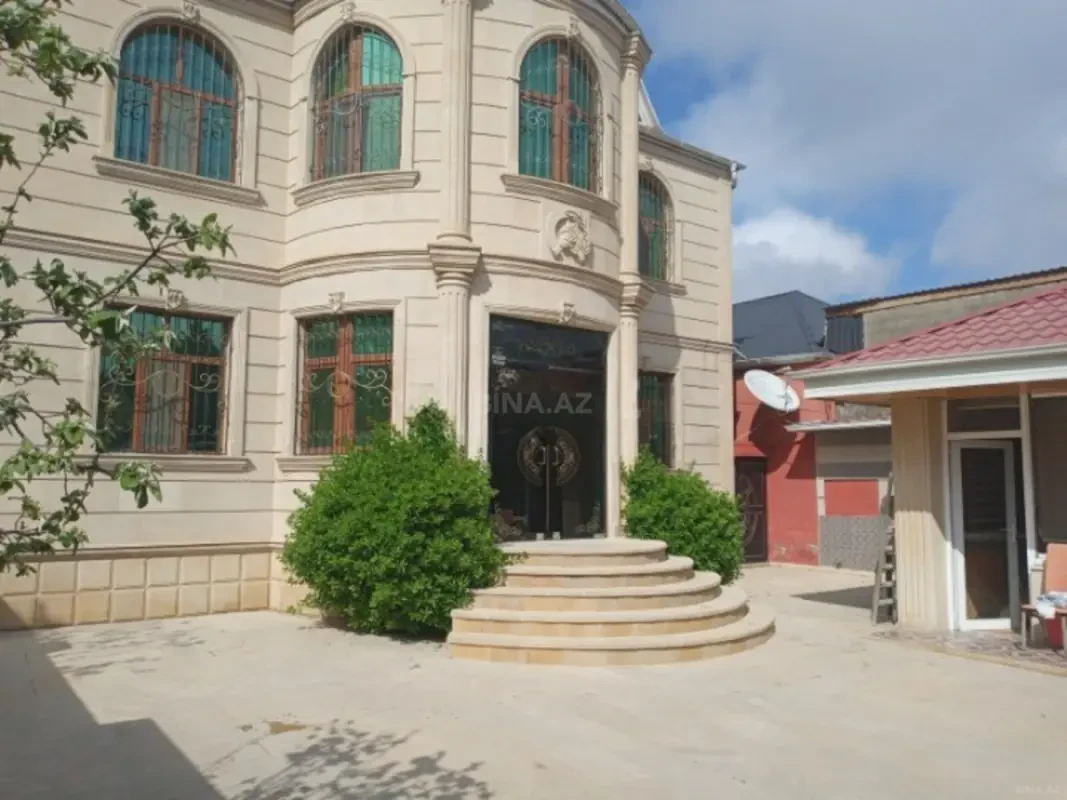 Satılır 6 otaqlı həyət evi 260 m²