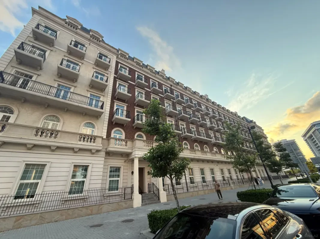 Kirayə verilir 2 otaqlı mənzil 90 m²