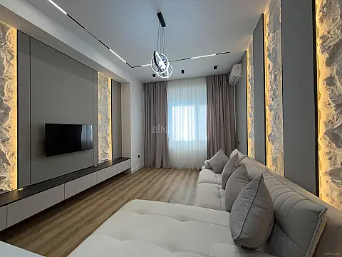 Kirayə verilir 2 otaqlı mənzil 65 m² — Bakı 2 otaq 65.00 m²