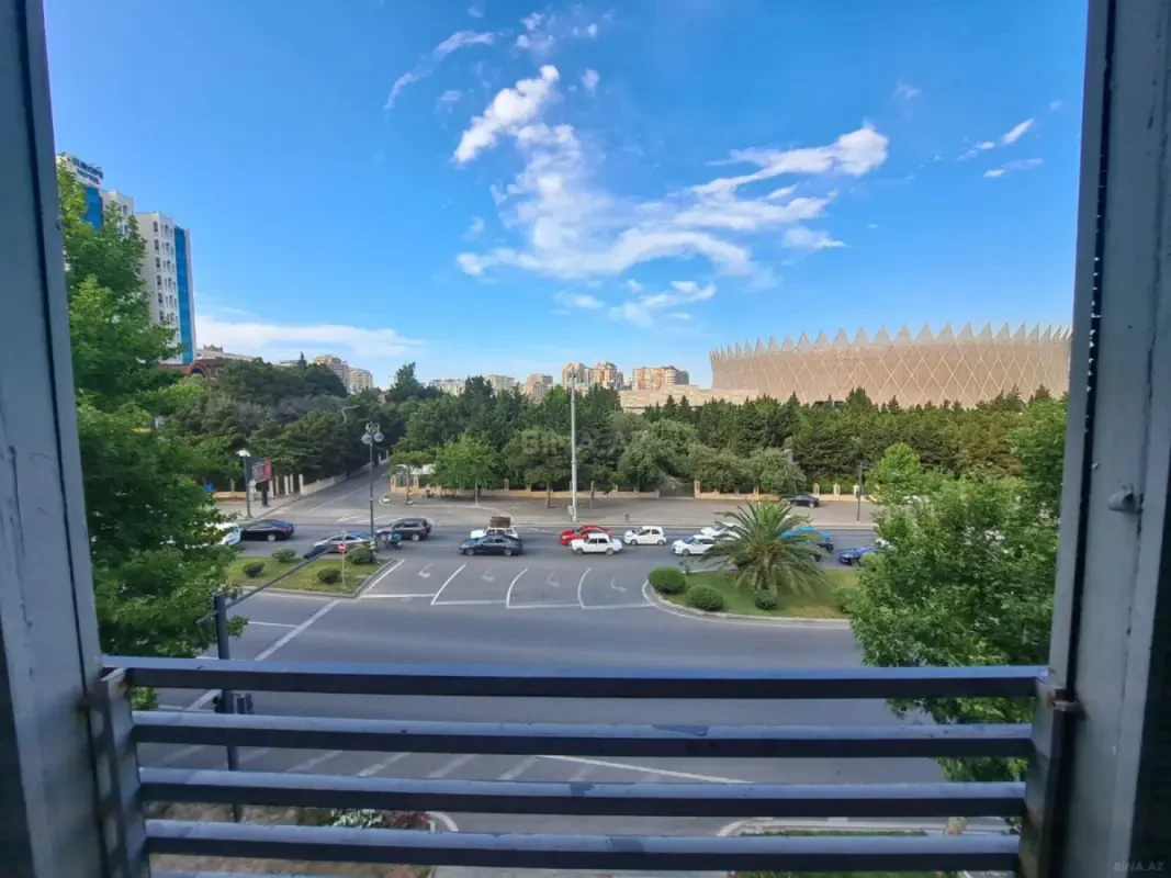 Satılır 1 otaqlı mənzil 37 m²