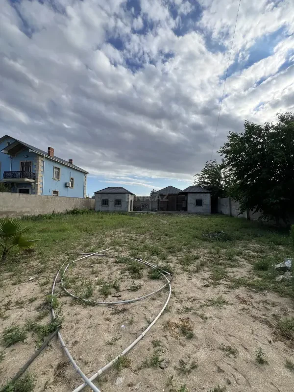 Satılır torpaq sahəsi 12 m²
