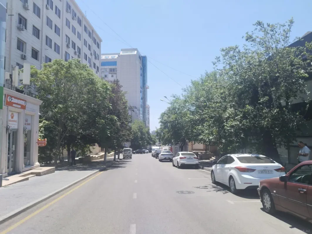 Satılır 4 otaqlı mənzil 65 m²