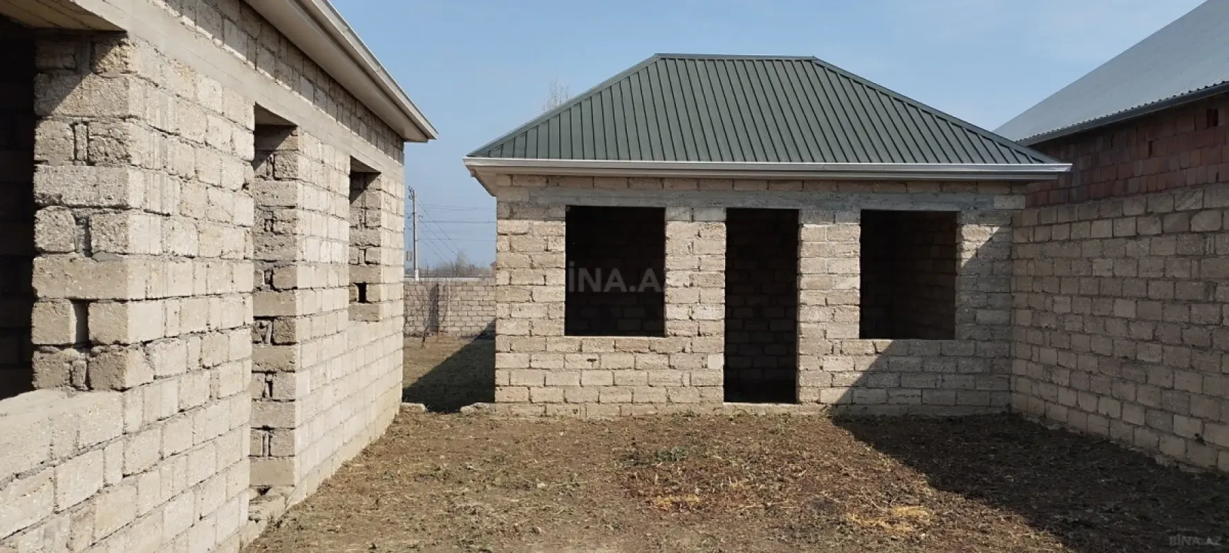 Satılır 4 otaqlı həyət evi 130 m²