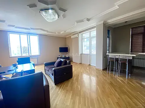 Kirayə verilir 2 otaqlı mənzil 97 m² — Bakı, Nizami 2 otaq 97.00 m²
