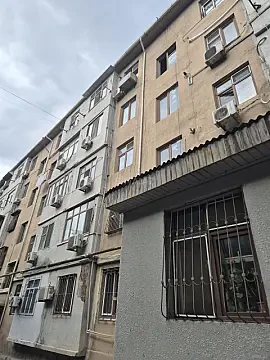 Satılır 3 otaqlı mənzil 60 m² — Bakı, Memar Əcəmi yanı 3 otaq 60.00 m²