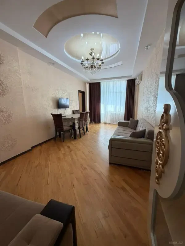 Kirayə verilir 3 otaqlı mənzil 104 m²