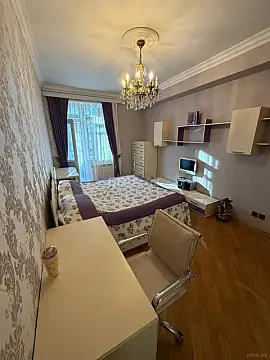Kirayə verilir 4 otaqlı mənzil 200 m² — Bakı, Nizami 4 otaq 200.00 m²