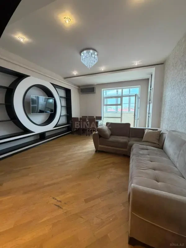 Satılır 2 otaqlı mənzil 72 m²