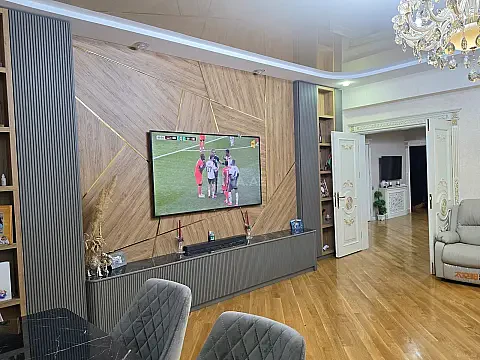 Satılır 3 otaqlı mənzil 175 m² — Bakı 3 otaq 175.00 m²