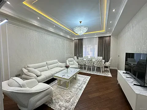 Kirayə verilir 3 otaqlı mənzil 140 m² — Bakı 3 otaq 140.00 m²