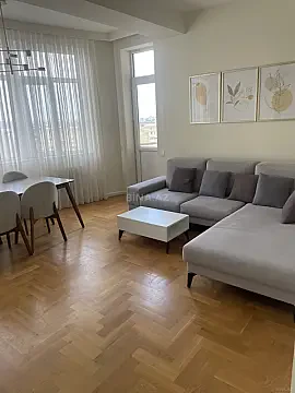 Kirayə verilir 3 otaqlı mənzil 130 m² — Bakı, Nərimanov 3 otaq 130.00 m²