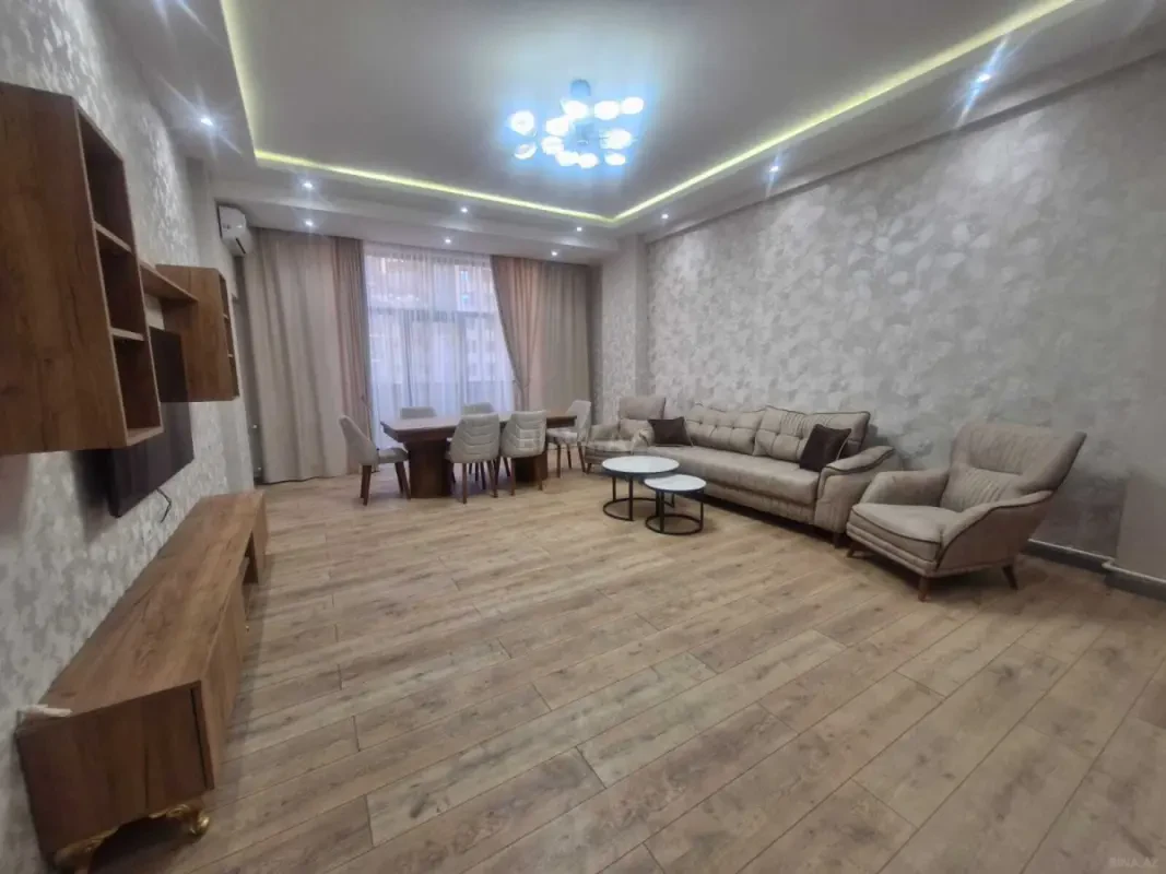 Satılır 2 otaqlı mənzil 92 m²