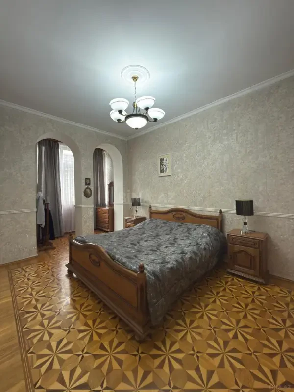 Satılır 2 otaqlı mənzil 70 m²