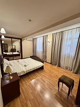 Kirayə verilir 3 otaqlı mənzil 100 m² — Bakı 3 otaq 100.00 m²