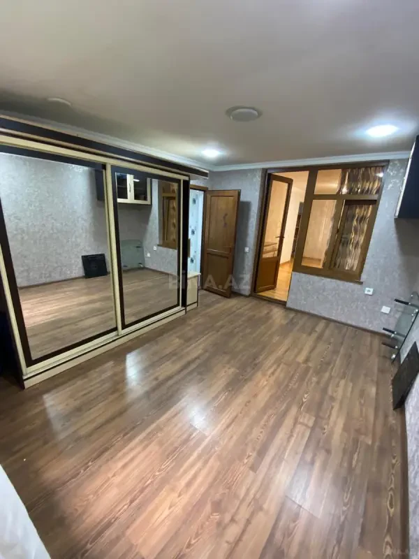 Satılır 3 otaqlı mənzil 62 m²