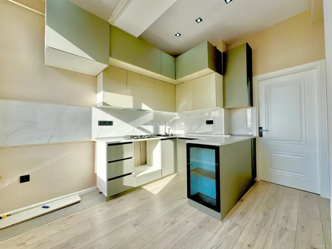 Satılır 3 otaqlı mənzil 92 m²