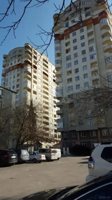 Satılır 3 otaqlı mənzil 145.3 m²