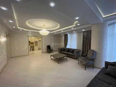 Satılır 3 otaqlı mənzil 136 m² — Bakı 3 otaq 136.00 m²