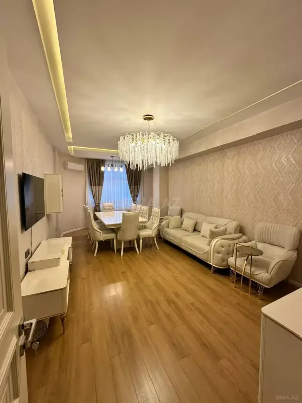 Satılır 3 otaqlı mənzil 110 m²